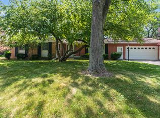 715 McClaran Ave, Aurora, IL 60506