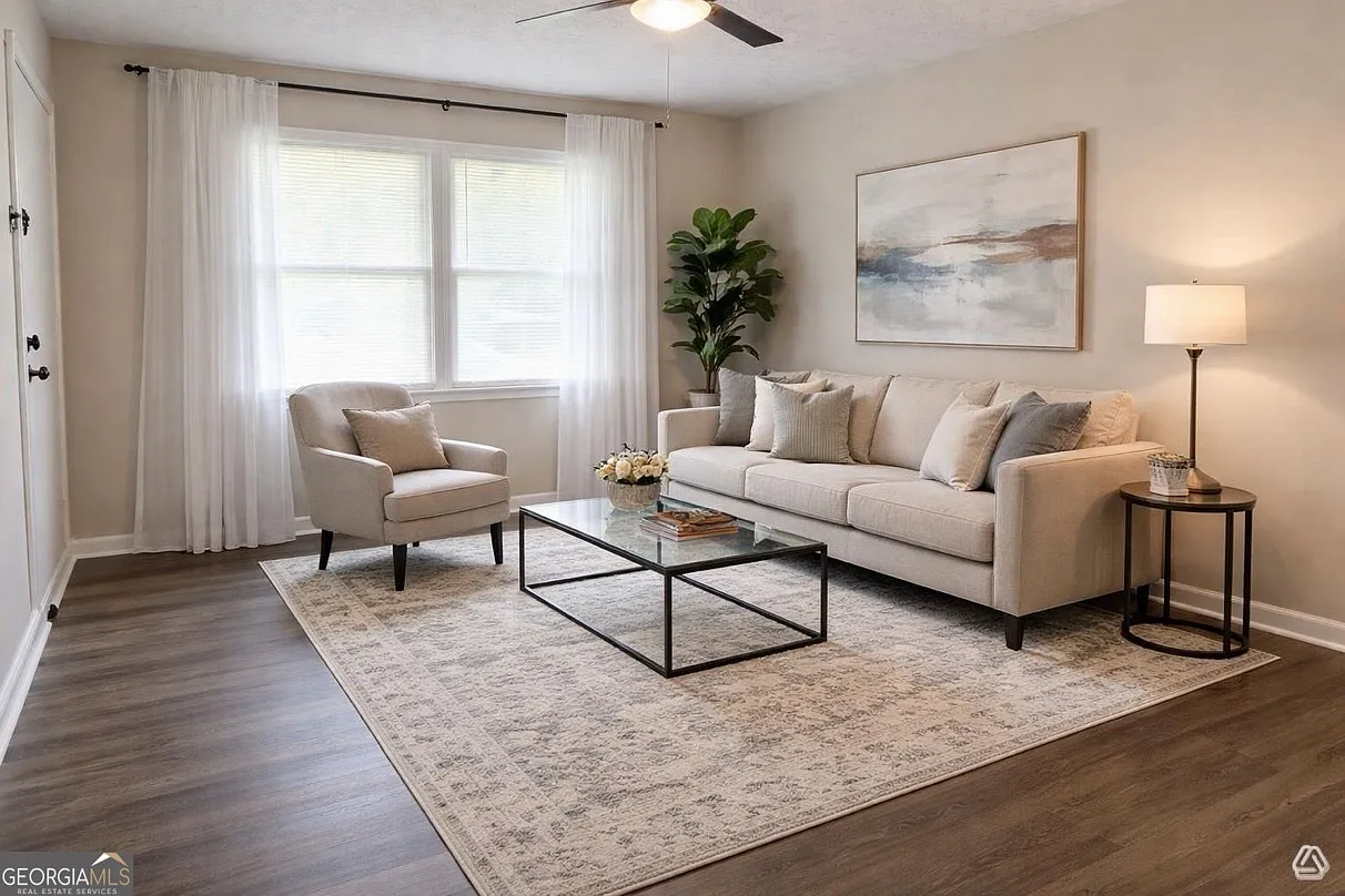 2 bed, 1.0 bath, 970 sqft, $1,395 — Photo 2