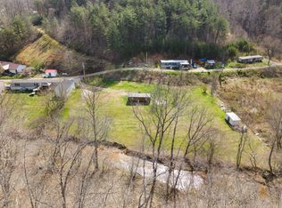 165 Frank Williams Rd, Salyersville, KY 41465