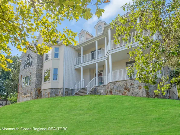 36 S Lake Drive, Lakewood, NJ 08701
