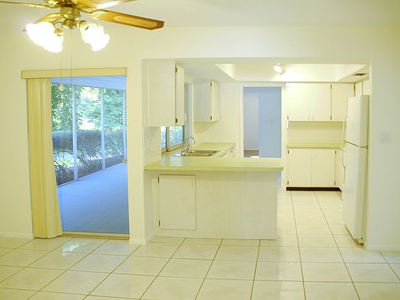 3rd image of 1322 43rd St