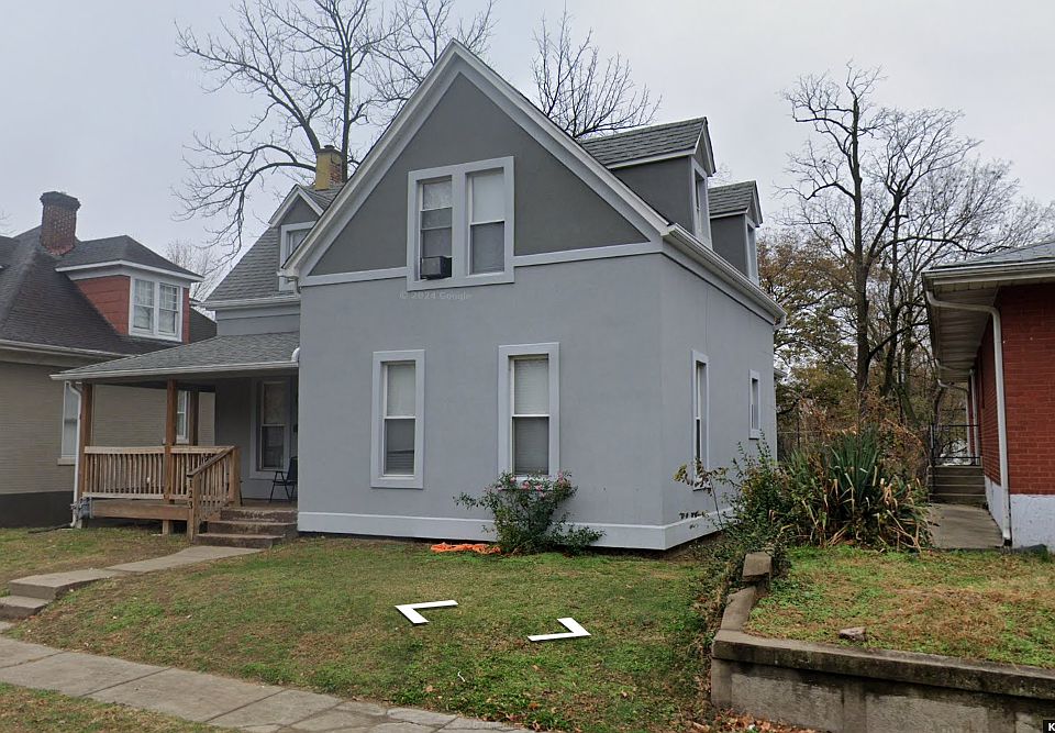 2nd image of 123 S Pacific St