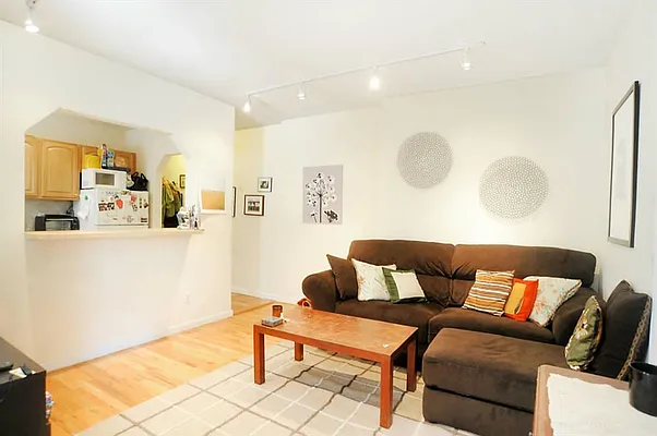 Rented by Citi Habitats | media 10