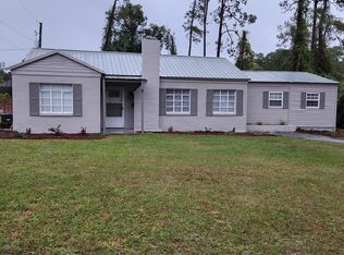 1308 Dean Dr, Waycross, GA 31501