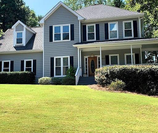 4th image of 2225 Peachford Ln