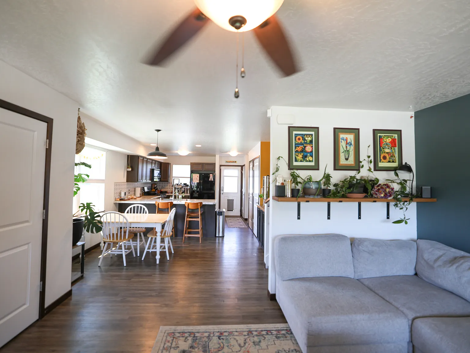 4 bed, 2.5 bath, 2900 sqft, $3,195 — Photo 2