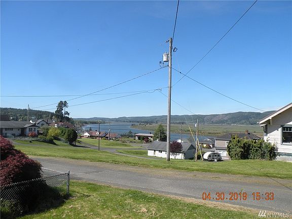 4th image of 604 W Cowlitz St