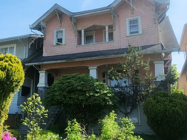3142 W 2nd Ave, Vancouver, BC V6K 1K6