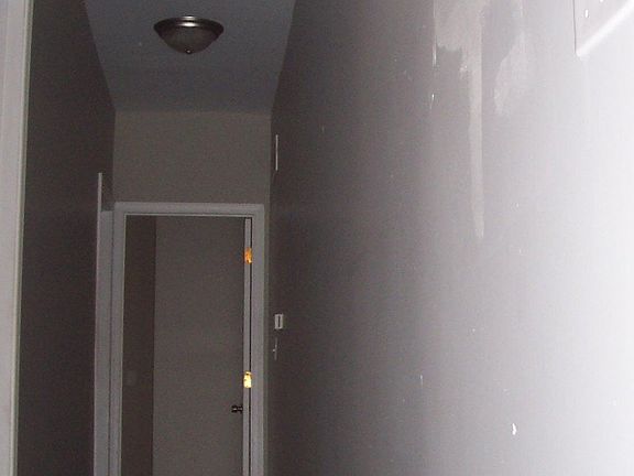 5th image of 2852 Pennsylvania Ave