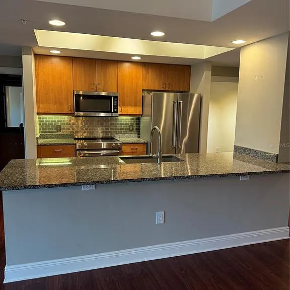 800 N Tamiami Trl #211 — Photo 3