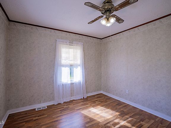 5th image of 2044 Siam Rd