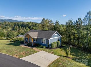 105 Bluebell Ridge Ln, Weaverville, NC 28787