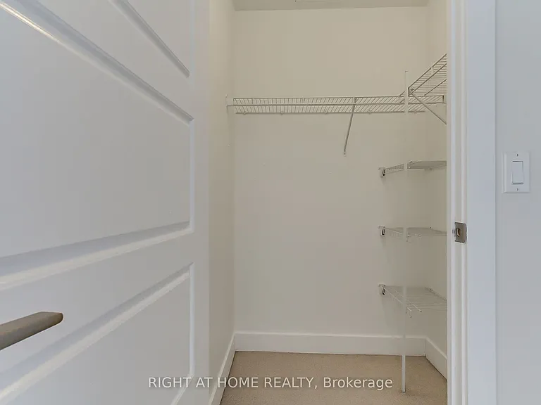 28 Linden St #1405 — Photo 32