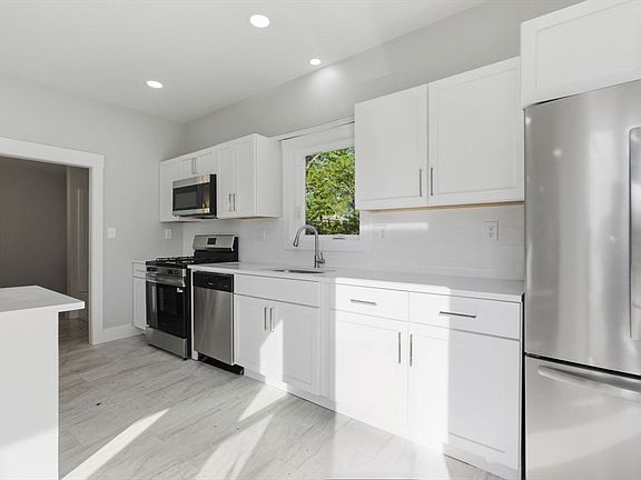 4th image of 7 Myrtle St