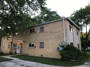 775 Waikiki Dr, Des Plaines, IL 60016