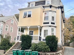 86 Milk St, Fitchburg, MA 01420