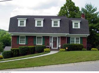 205 Sharon Dr, Weirton, WV
