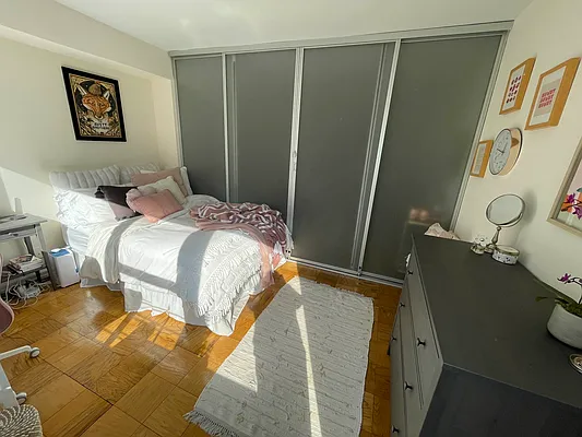 Rented by Olympia House Delaware LP | media 37