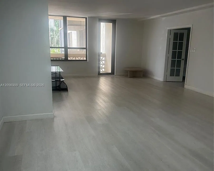 10185 Collins Ave #309