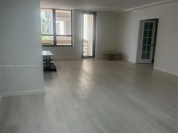 10185 Collins Ave, Bal Harbour, FL