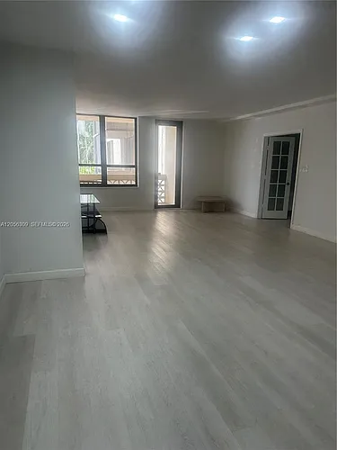 10185 Collins Ave Photo 1 10185 Collins Ave Photo 1