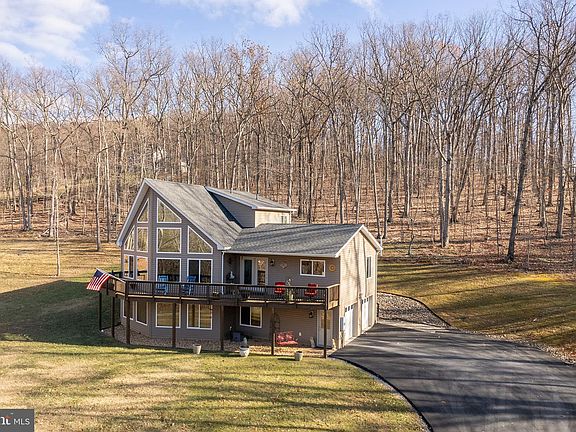 3rd image of 142 Anamaria Ln