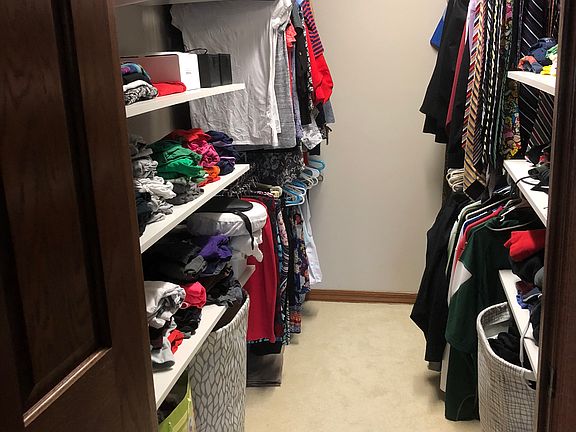 Master closet 