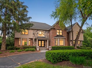 4331 Spruce Hill Ln, Bloomfield Hills, MI 48301