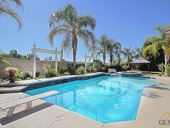 2nd image of 5702 Sunny Hills Ct