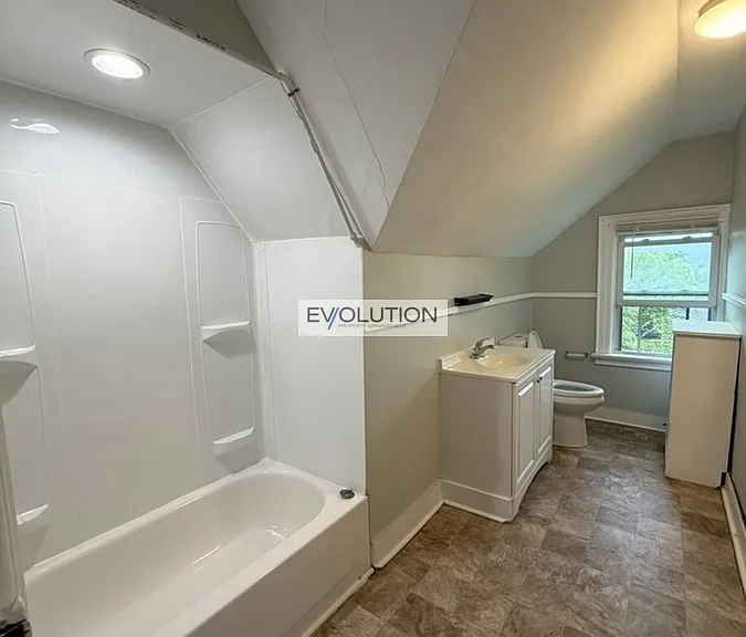 130 Bradley Ave #405 — Photo 5