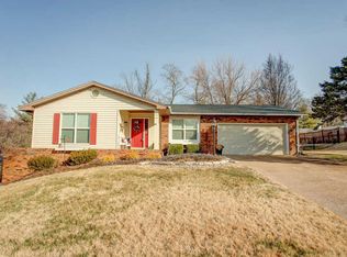 981 Surrey Dr, Edwardsville, IL