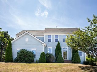 379 Raymond Rd, Plymouth, MA 02360