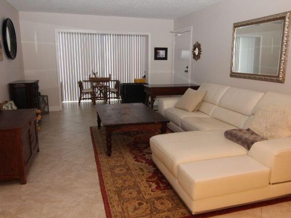 6219 Bay Club Dr APT 2
