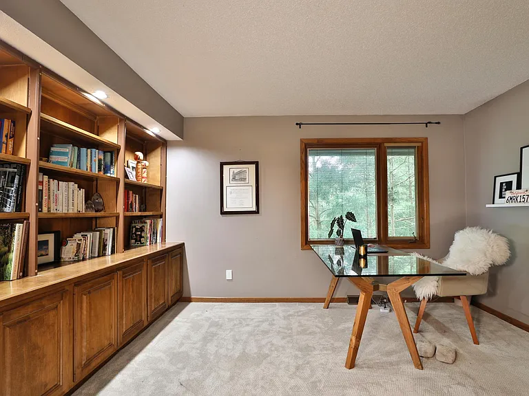 668 Eagle Rdg — Photo 25