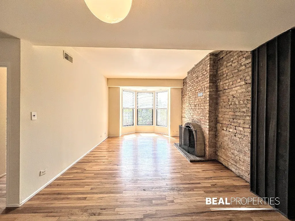 Broad1 — Photo 1