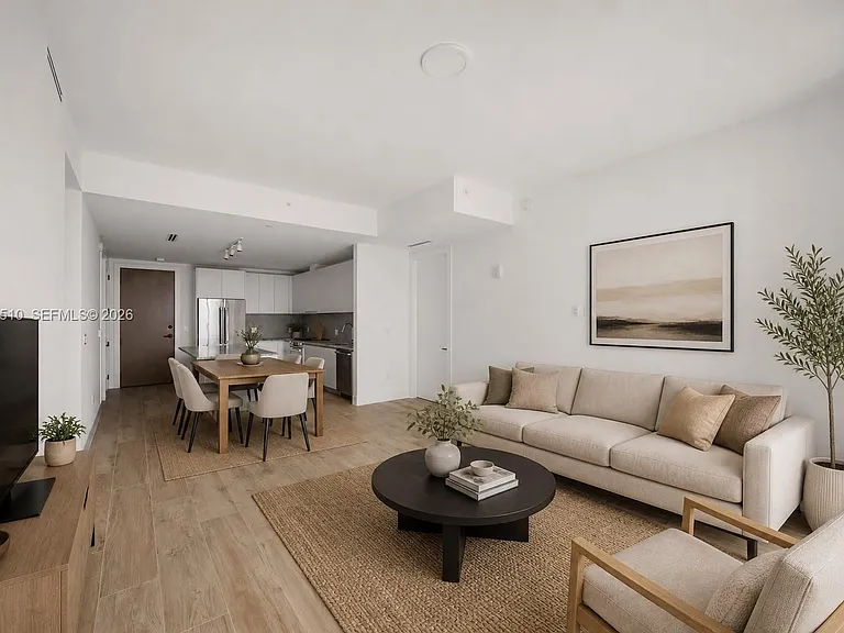 3034 Oak Ave #203 — Photo 3