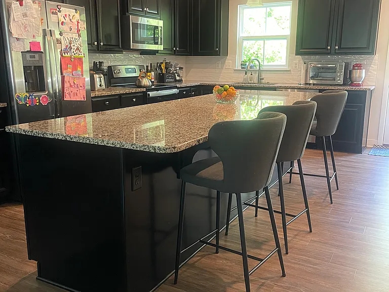 555 Katherine Ave — Photo 8