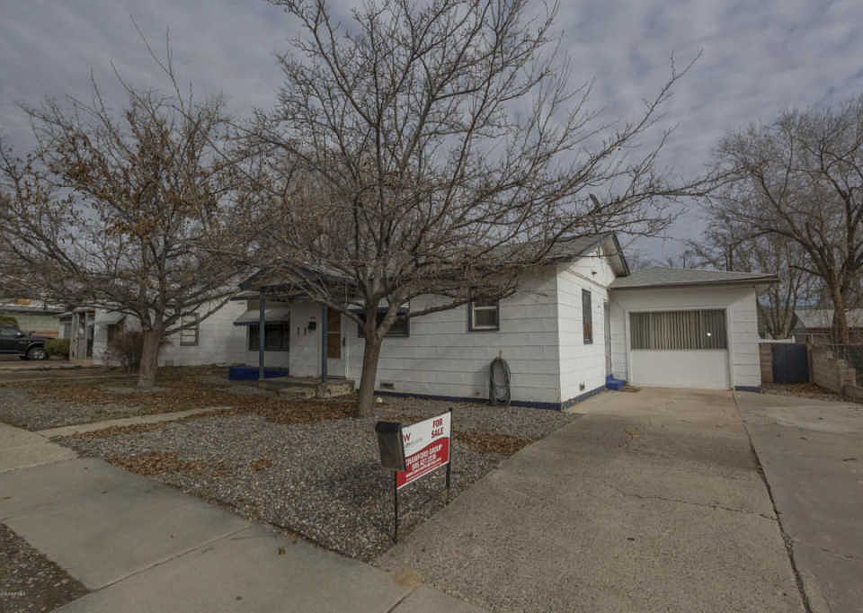1st image of 1004 N Monterey Ave
