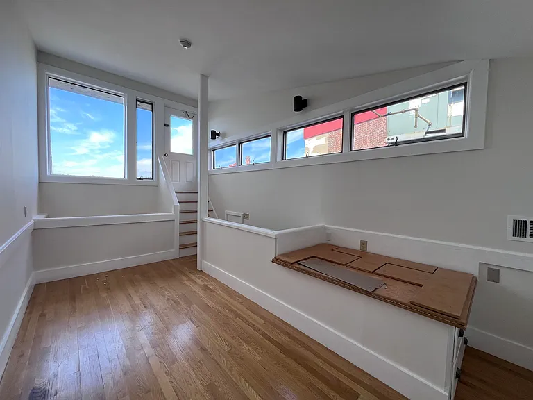 123 Water St #4E — Photo 10