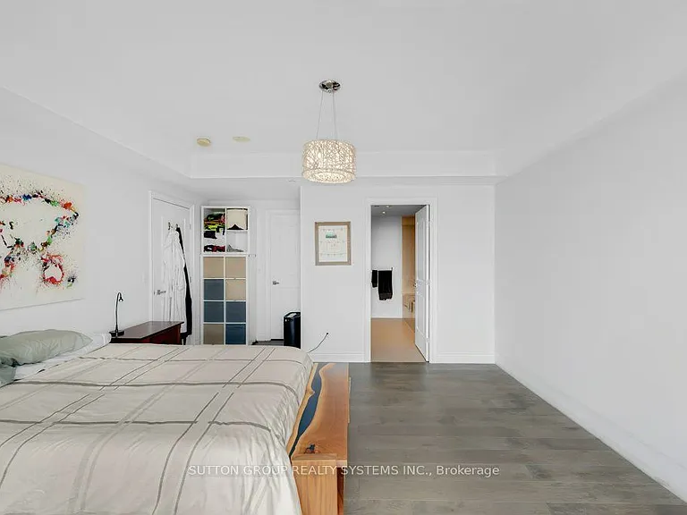 3500 Lakeshore Rd W #B814 — Photo 15