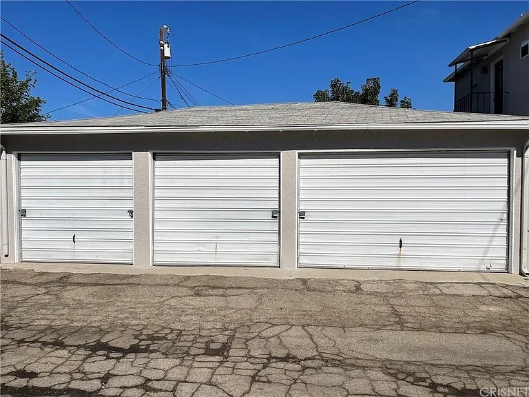 Separate garages for each unit