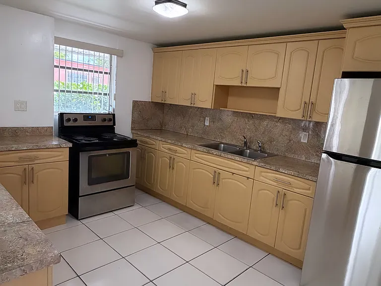 6915 SW 22nd St #6915 — Photo 7