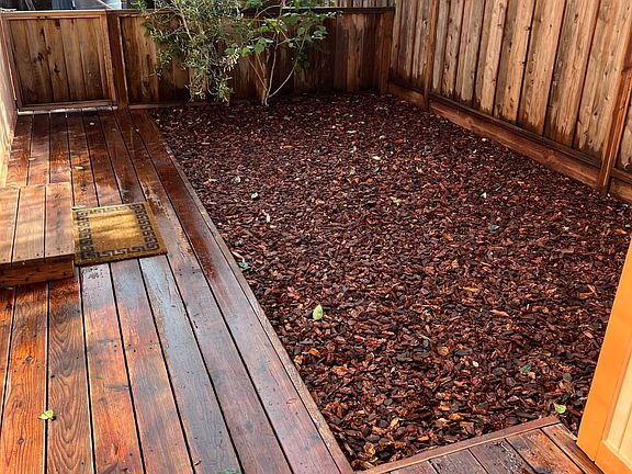 5th image of 412 Central Ave