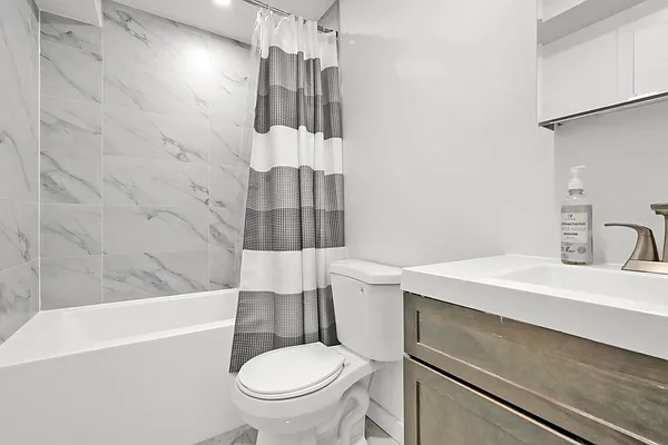 Rented by Hillel Realty Group | media 8