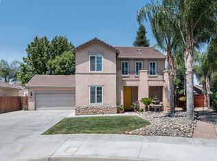 830 W Packwood Ct, Visalia, CA 93277