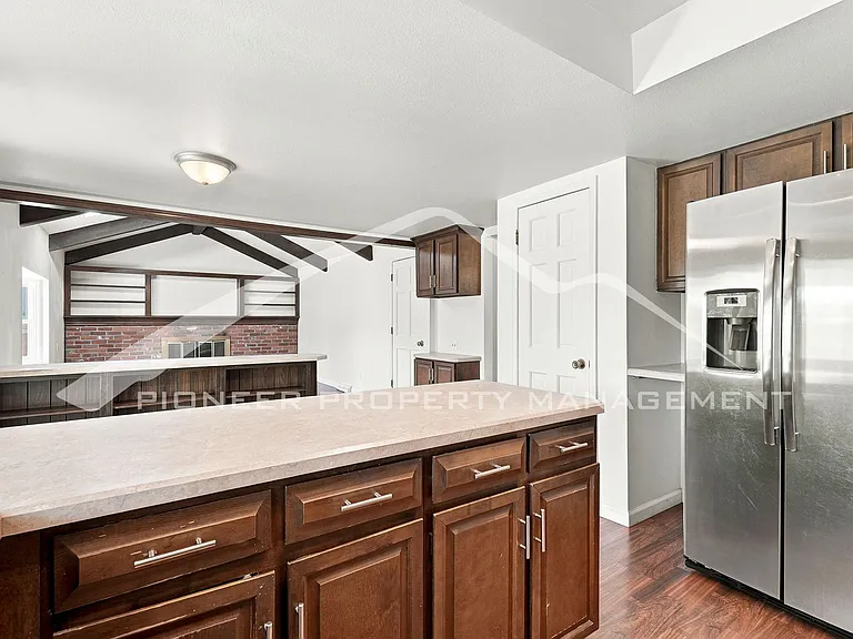 2896 S Paris St — Photo 12