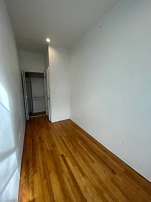 Rented by Best Apartments North Inc | media 22