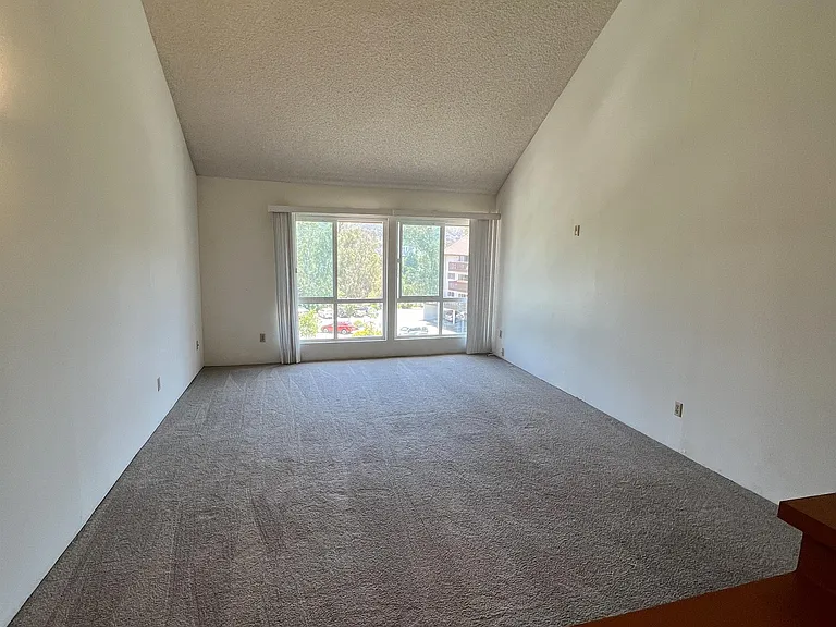 6151 Rancho Mission Rd #314 — Photo 9