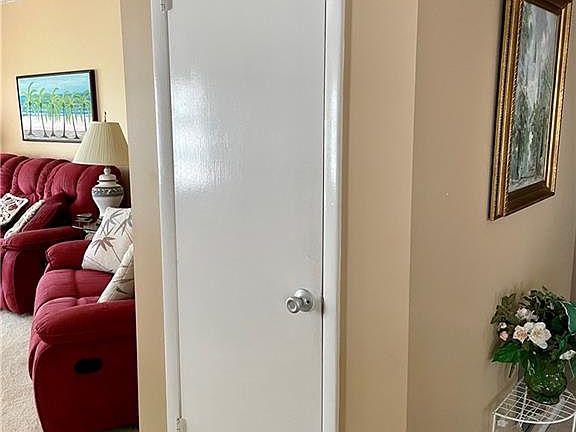 5th image of 1225 NW 21st St Unit 27-2702