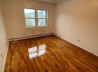 226 Bay 35 St #3, Brooklyn, NY 11214